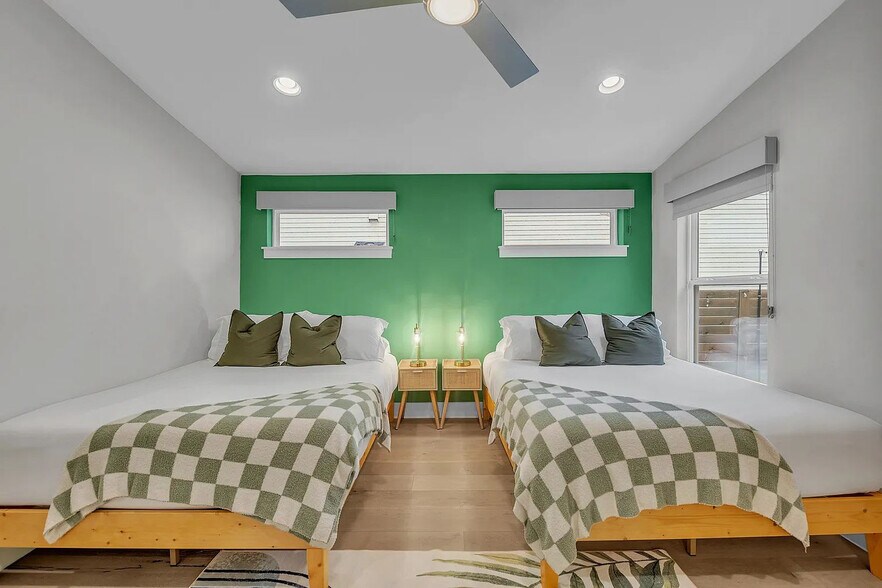 Building Photo - 4607 Sara Dr