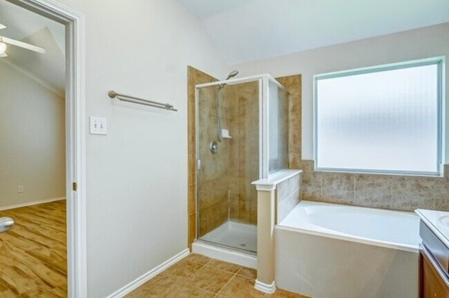 Building Photo - 8010 Atwood Hills Ln