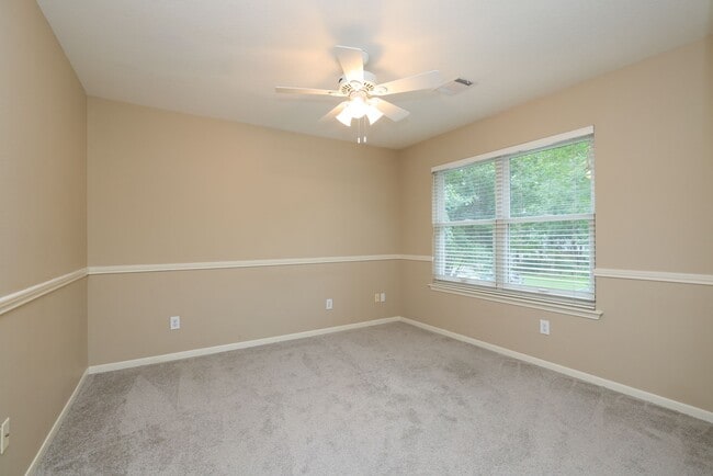 Building Photo - 47 E Greywing Cir