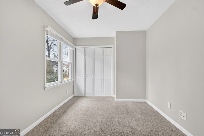 Building Photo - 104 Timber Walk