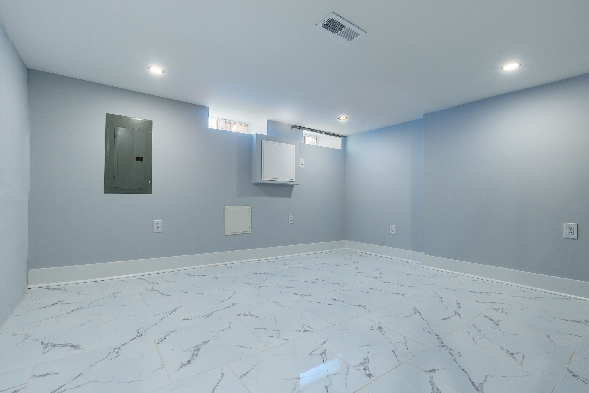 Building Photo - 3120 Tilton St