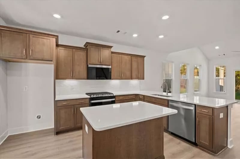 Building Photo - 499 Ml Pk Wy