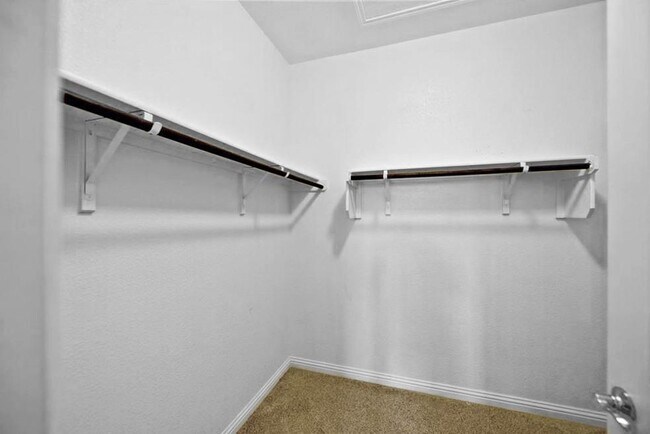 Building Photo - 16015 Remington Reserve Way