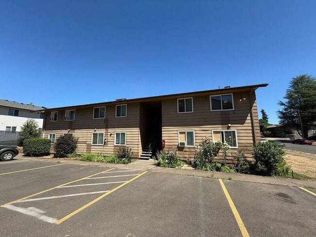 Building Photo - 3779 Iberis St NE