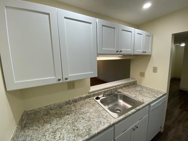 Building Photo - 171 Eastern Ave