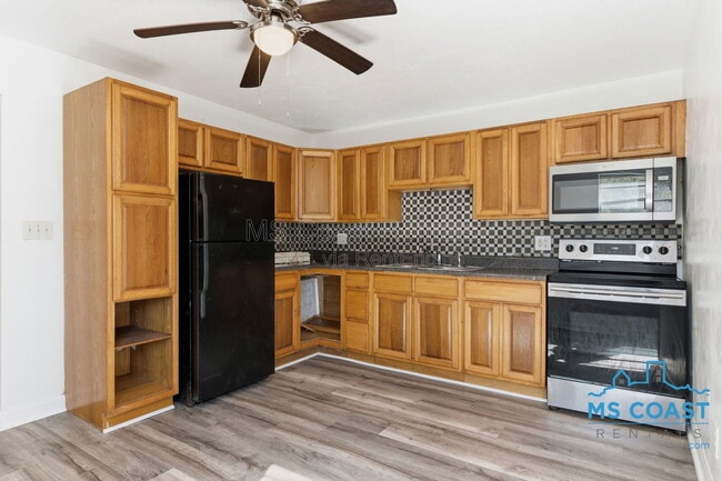 Building Photo - 3007 Meteor St