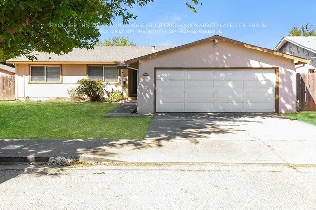 Building Photo - 525 Falcon Dr
