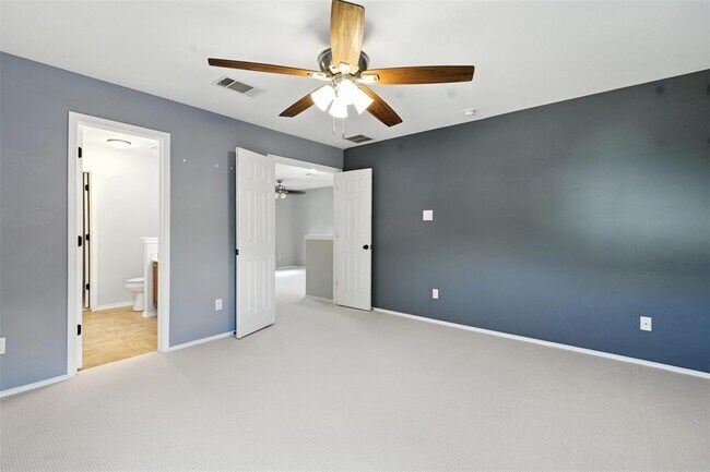 Building Photo - 317 Wimberley St