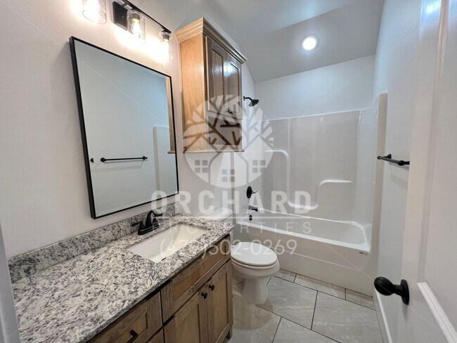 Building Photo - Tontitown- Single Family Home- Beautiful Wellington Plan- 9 Month Lease Only