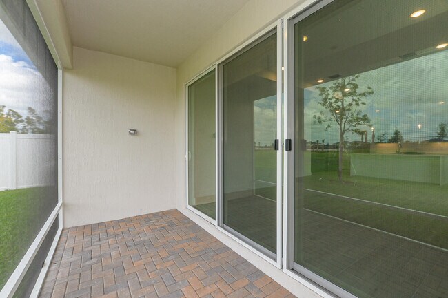 Building Photo - 10307 Dreamweaver Rd