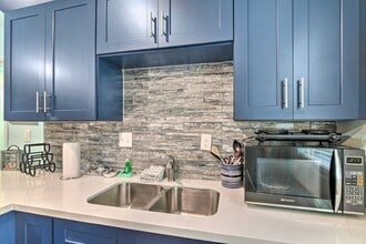 Building Photo - 3917 Avenue P 1/2