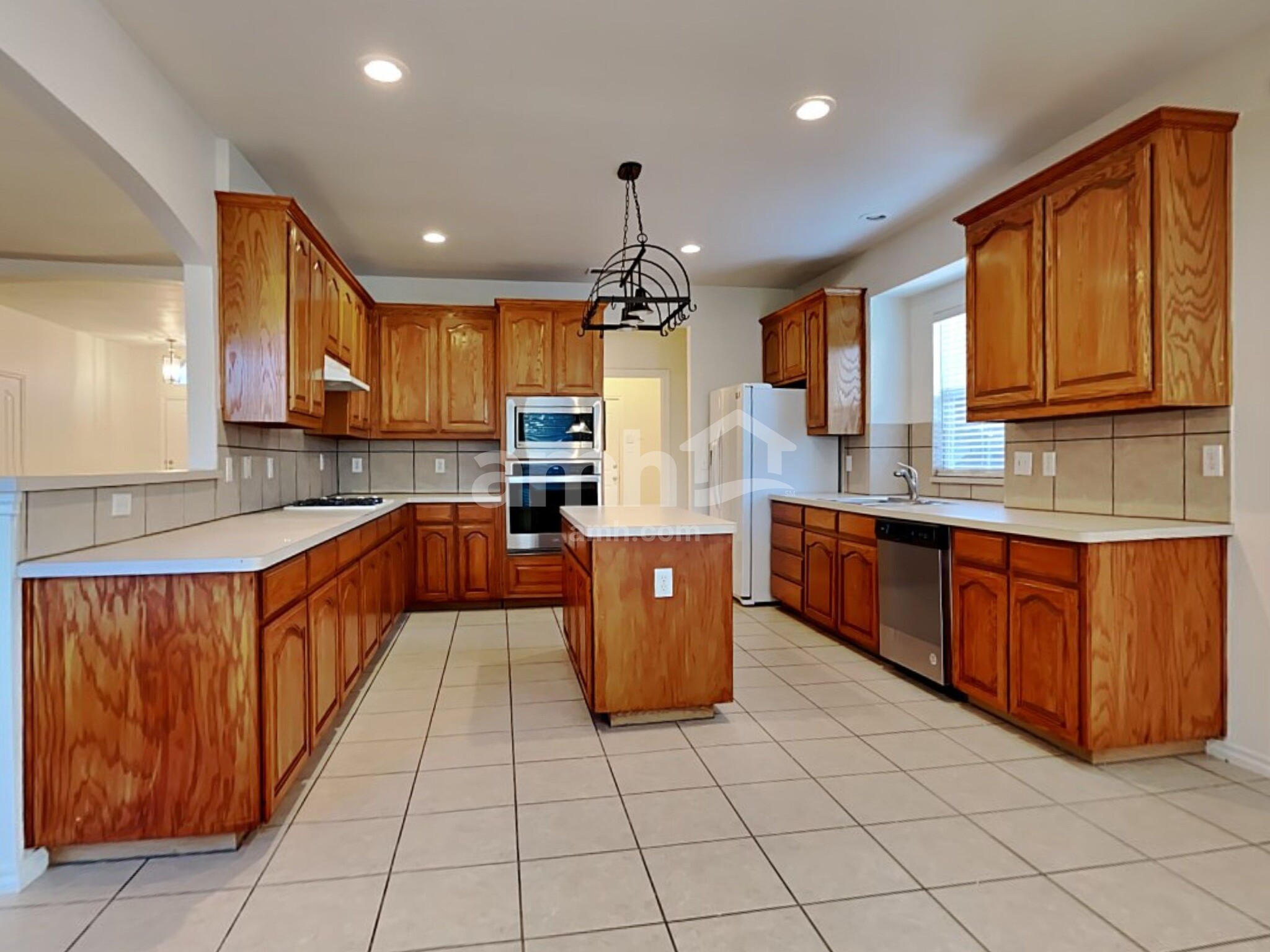 Building Photo - 2609 Alpena Dr
