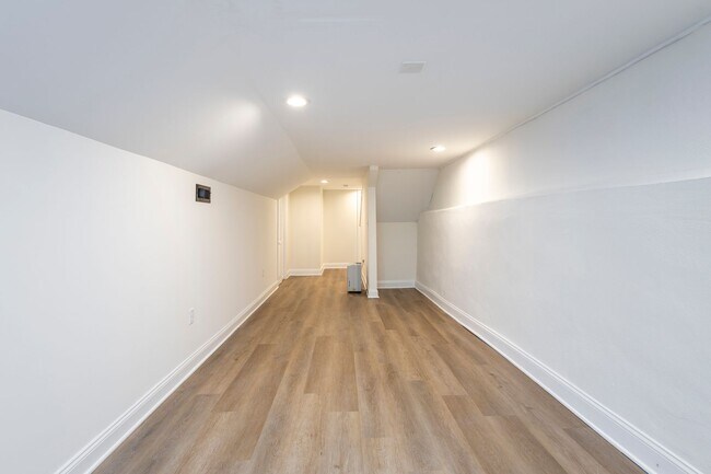 Building Photo - 3139 W Norris St