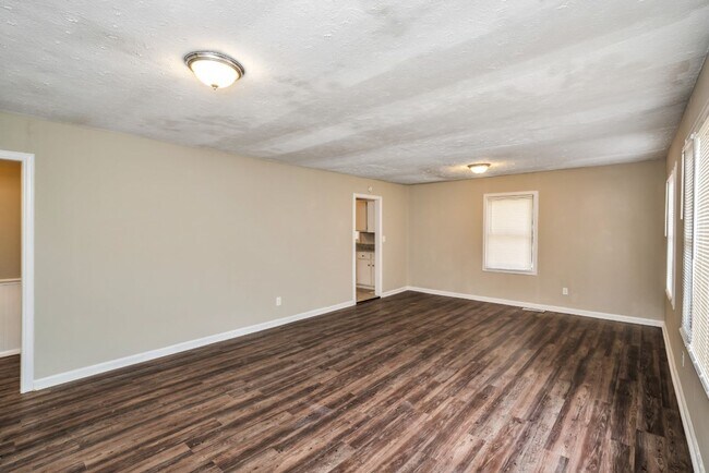 Building Photo - Love Where You Live — Updated 3BR Home in ...