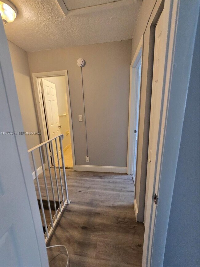 Building Photo - 11262 Royal Palm Blvd