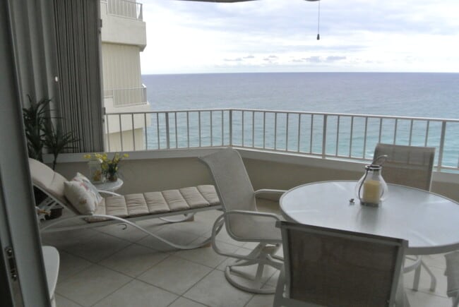 Patio/balcony - 500 S Ocean Blvd