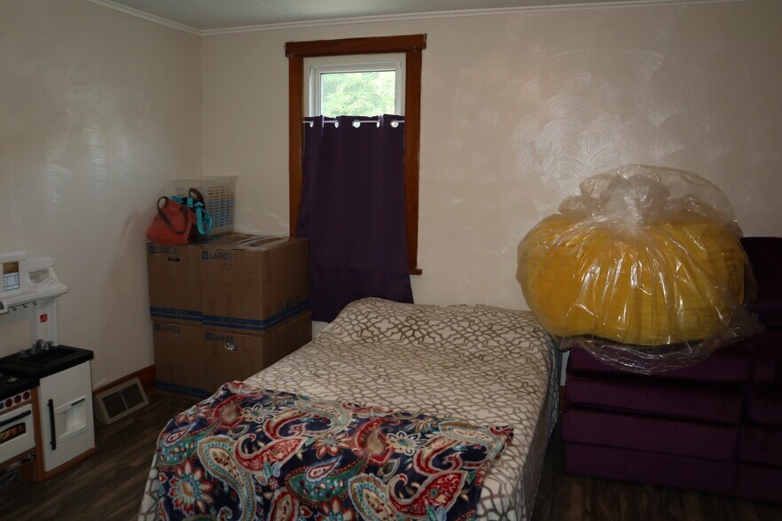 Building Photo - 318 Pike Run Dr