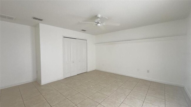 Building Photo - 910 Suffolk Pl