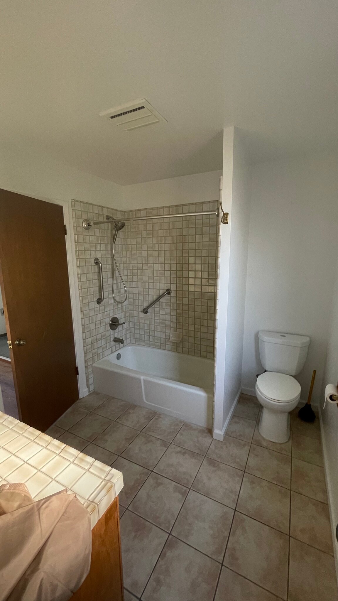 Bathroom upstairs - 711 Hanover St