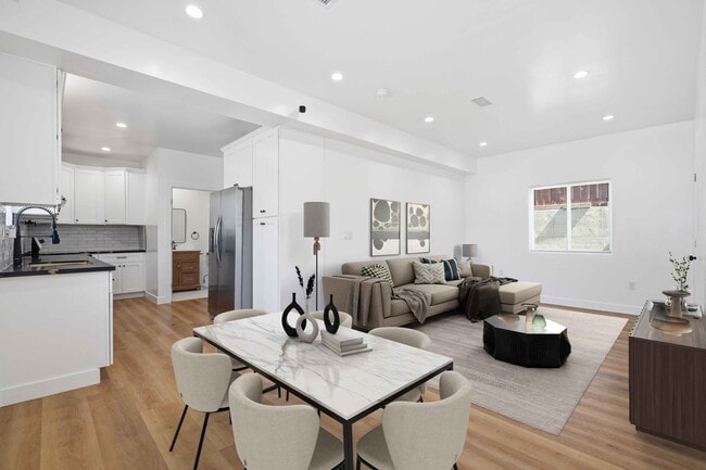 Building Photo - 6616 Denver Ave