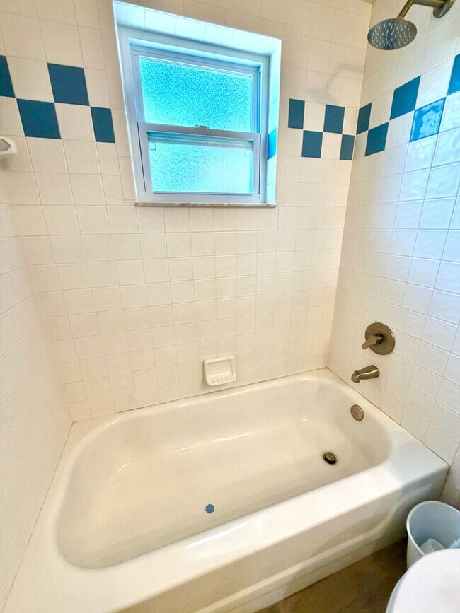Building Photo - Winter Park 3/2 - GREAT CONDITION