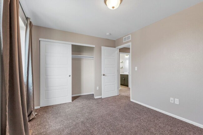 Building Photo - 10559 Worchester Dr