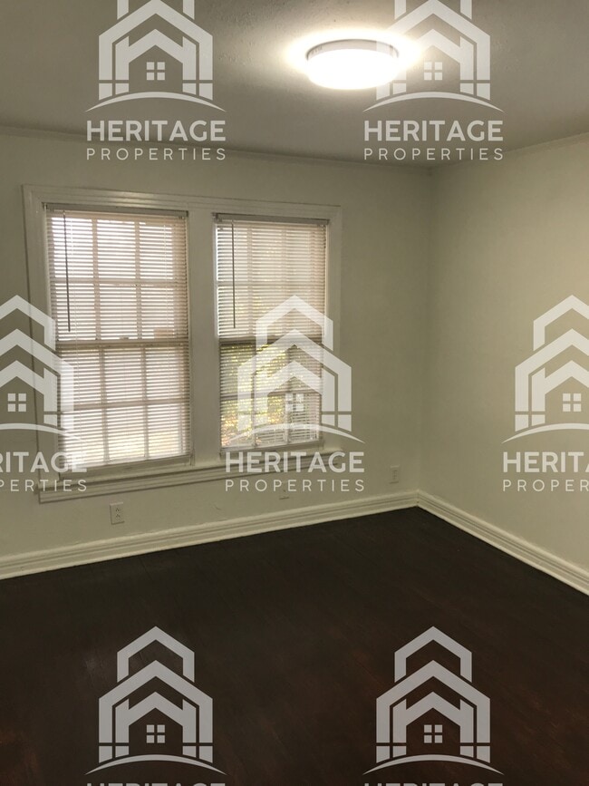 Building Photo - 1040 Colvin St