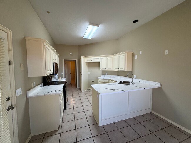 Building Photo - 704 Copperfield Dr