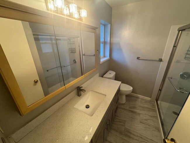 Building Photo - Sunnyvale 1BR with In-Unit Laundry, Attached Garage & Utilities Included – Prime Location