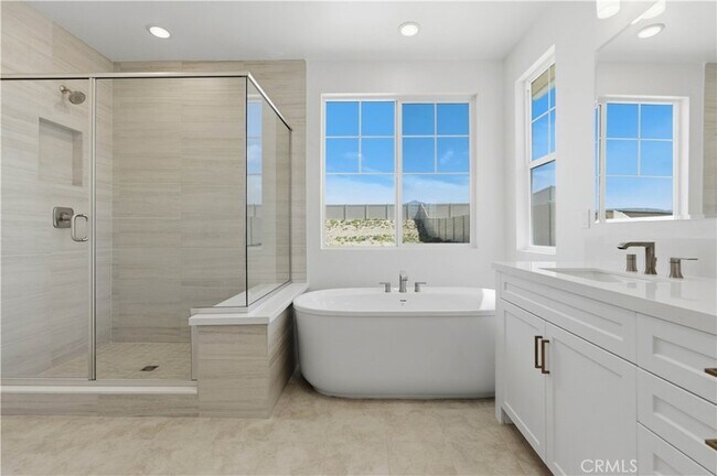 Building Photo - 11647 Saddleback Dr