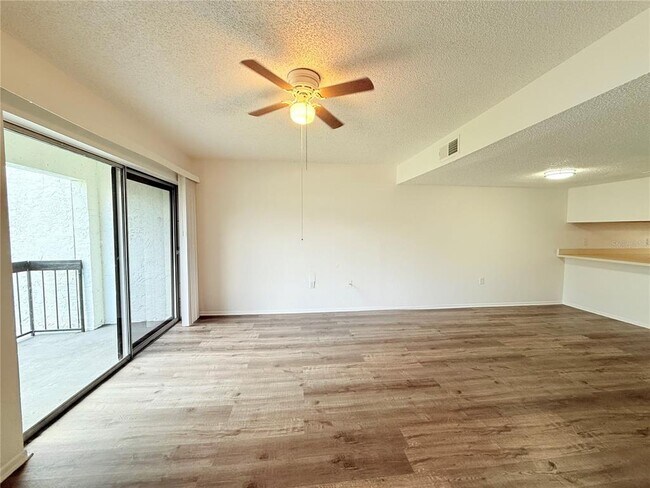 Building Photo - 4149 S Semoran Blvd