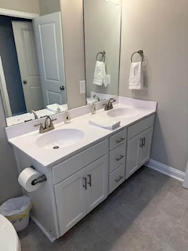 Building Photo - Salty Mermaid - Wonderful winter rental