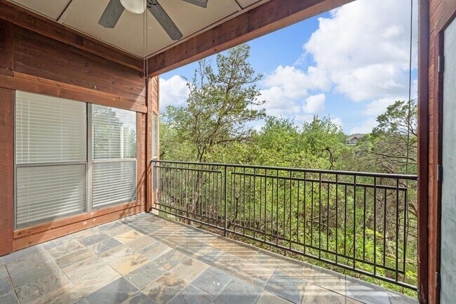 Building Photo - 4711 Spicewood Springs Rd