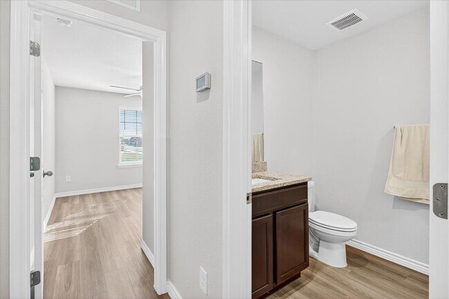 Building Photo - 1626 Comfy Wy