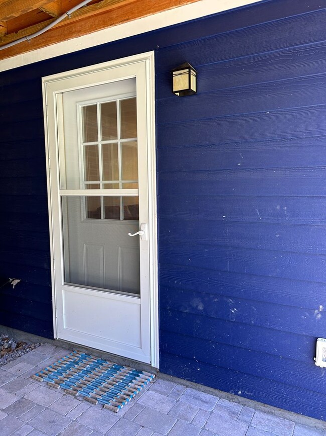 Building Photo - West AVL - Studio Apartment