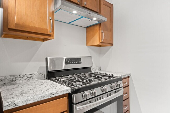 Building Photo - 136 Velarde Rd NW