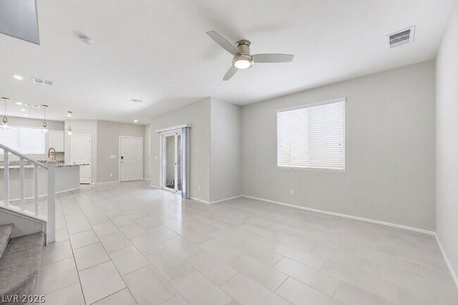 Building Photo - 10661 Sariah Skye Ave
