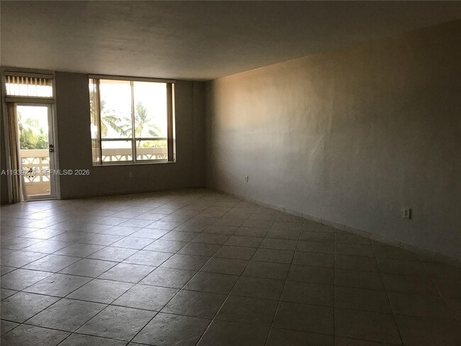 Building Photo - 10185 Collins Ave