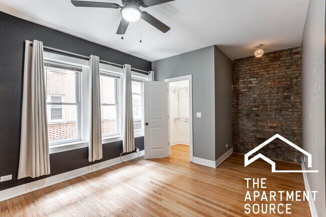 Building Photo - 4011 N Lowell Ave