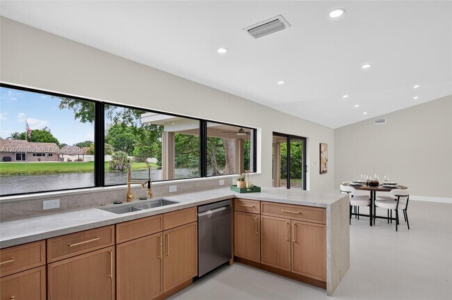 Building Photo - 8668 SW 50th St
