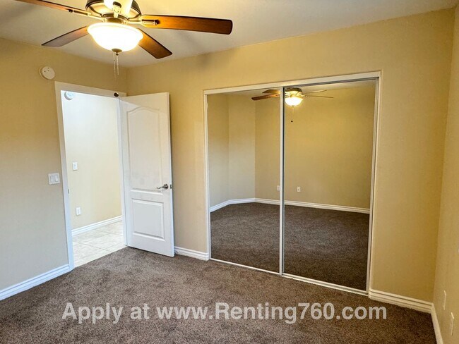 Building Photo - Gorgeous & Spacious 4 Bed Home