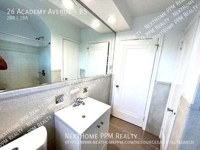 Building Photo - 26 Academy Ave