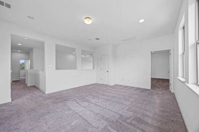 Building Photo - 567 Pecos River Xing