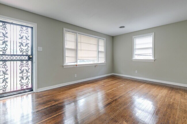 Building Photo - 3612 Griffin Ave