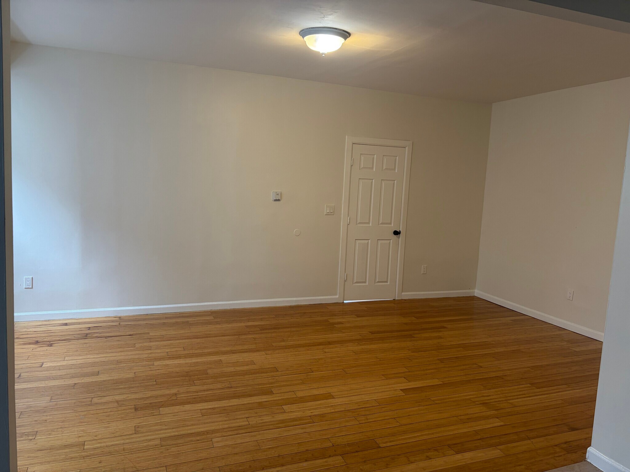 Building Photo - 303 Renner Ave