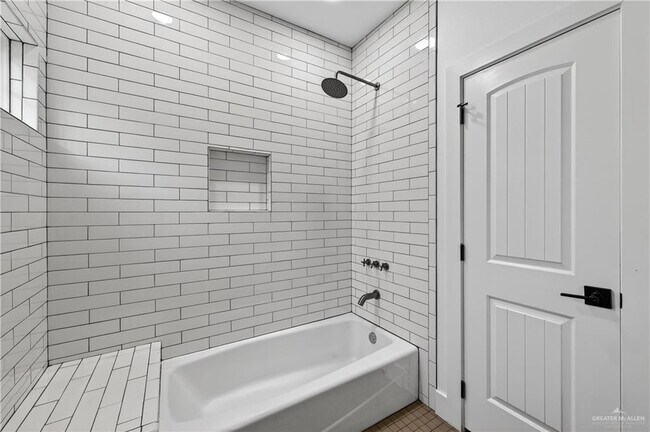 Building Photo - 28 N Pedaso del Sol St