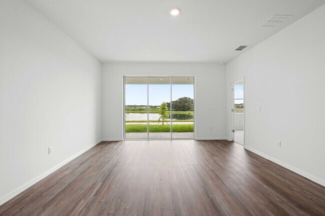 Building Photo - Towns at Woodsdale Villa! -3/2/2 in Wesley...