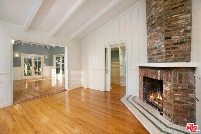 Building Photo - 3231 Coldwater Canyon Ln