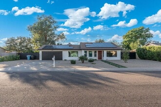 Building Photo - 14410 North 42nd Pl