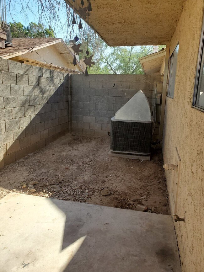 Building Photo - 3346 W Harmont Dr